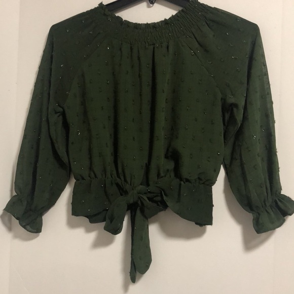 Crop top with puff sleeves - Picture 2 of 6